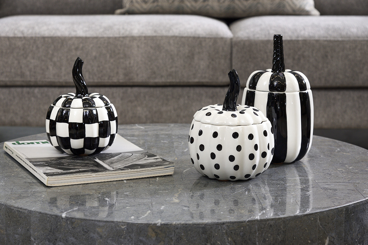 1267-1268-1269-keramika-vaza-me-kapaki-aspro-mauro