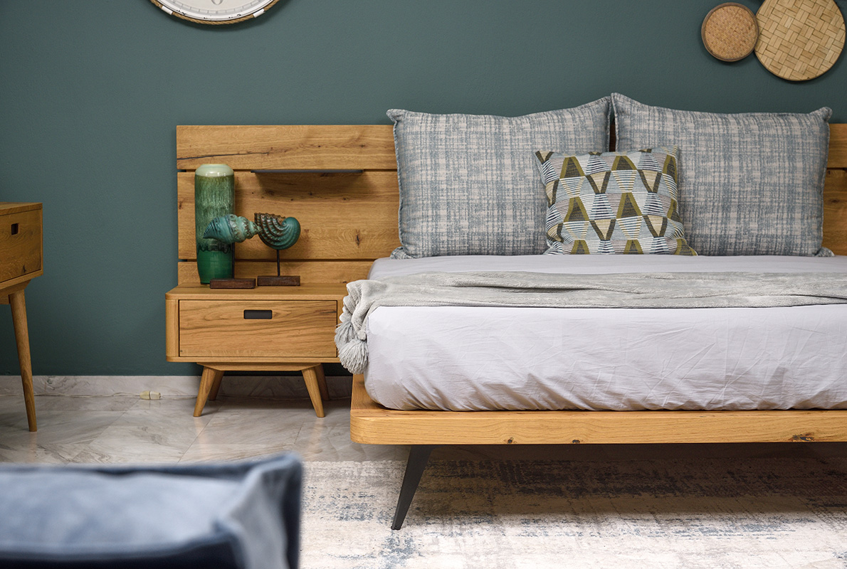 Azalea-komodino-krevatokamaras