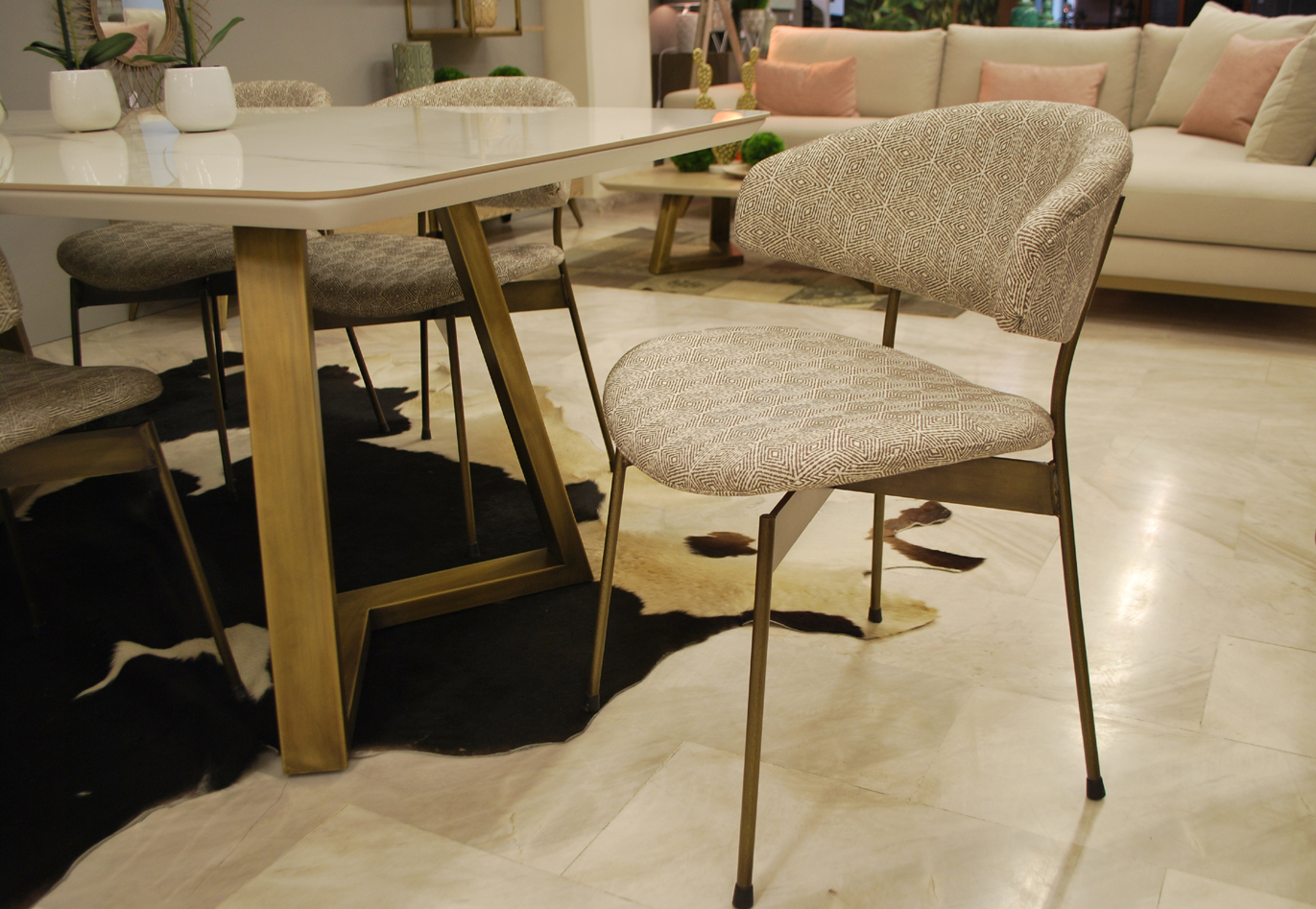 Enzo καρέκλα τραπεζαρίας