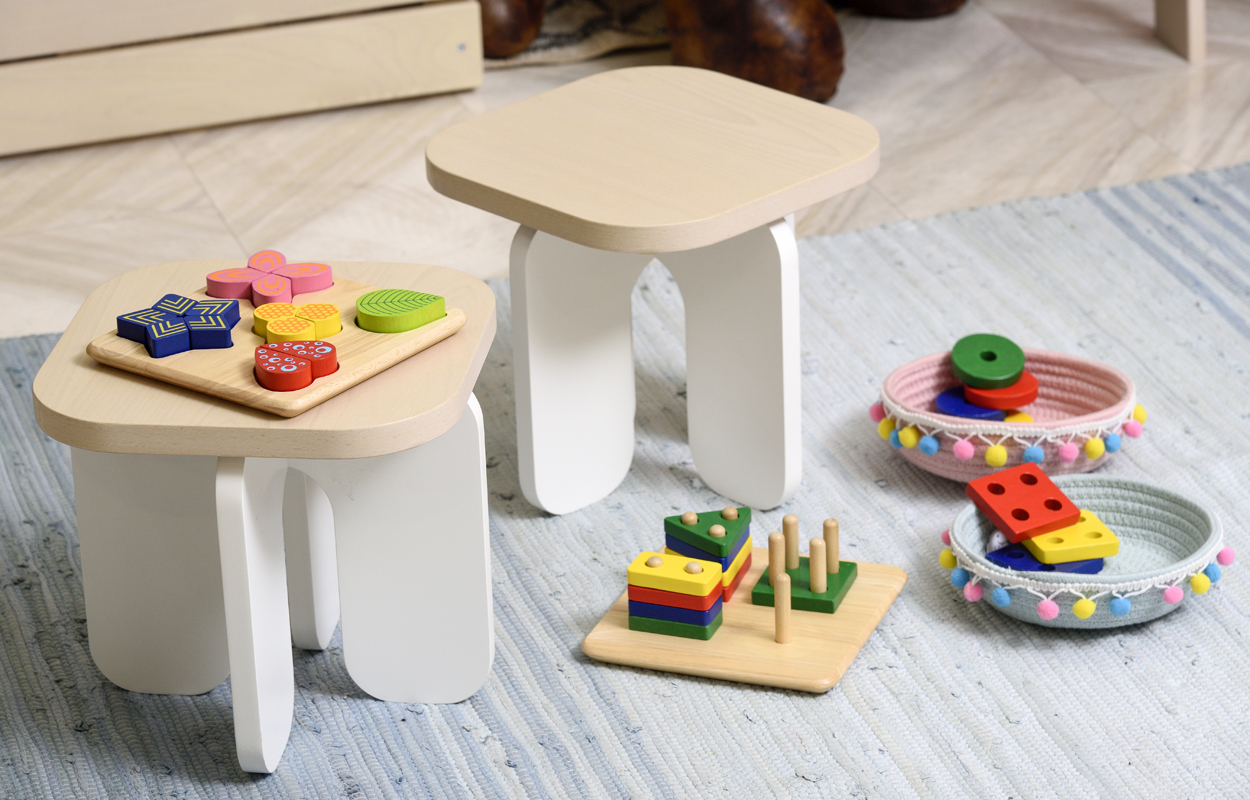 Ermis-scabo-ksilina-paidika