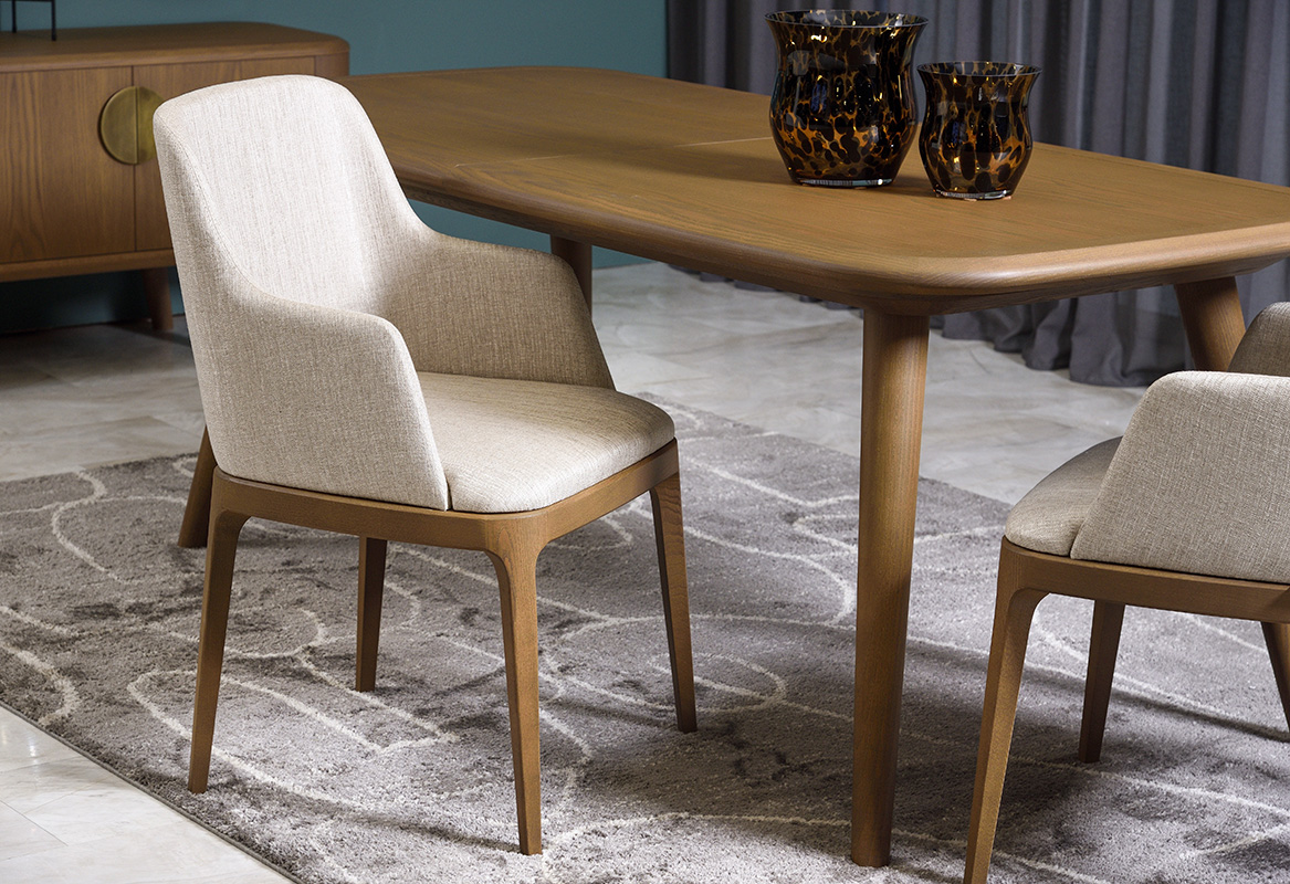 Galicia-polythronkai-trapezarias-masif