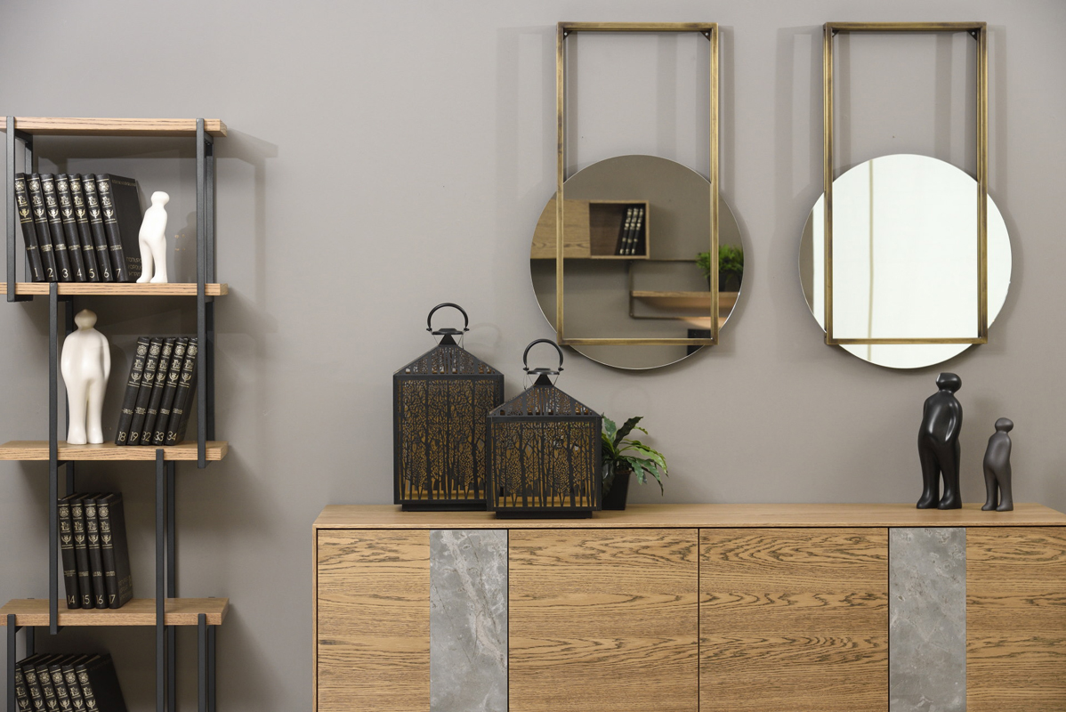 Hanger-kathreftis-metallikos