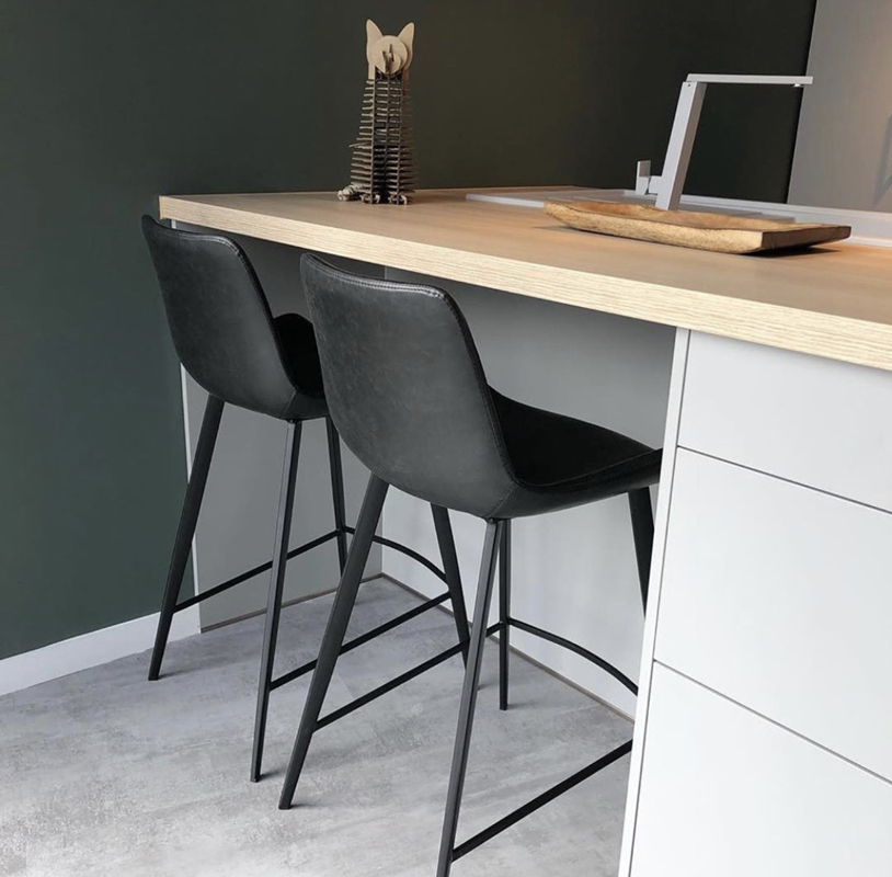 Hype-counter-stool-vintage-black