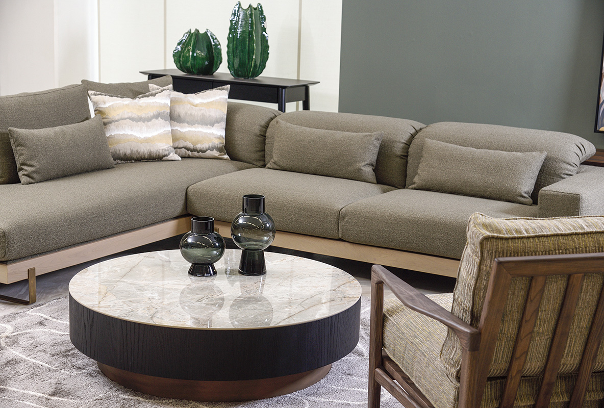 Maksilari-kentimeno-Pyreness-Eycalyptus