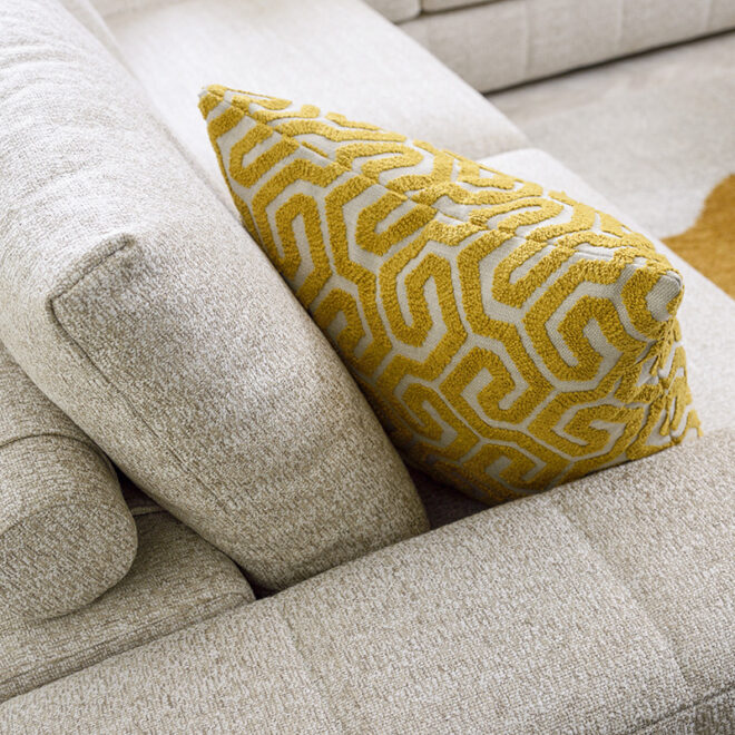 Maksilari-kitrino-Jamboree-Comdeca-