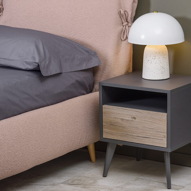 Pop-komodino-krevatokamaras-gkri